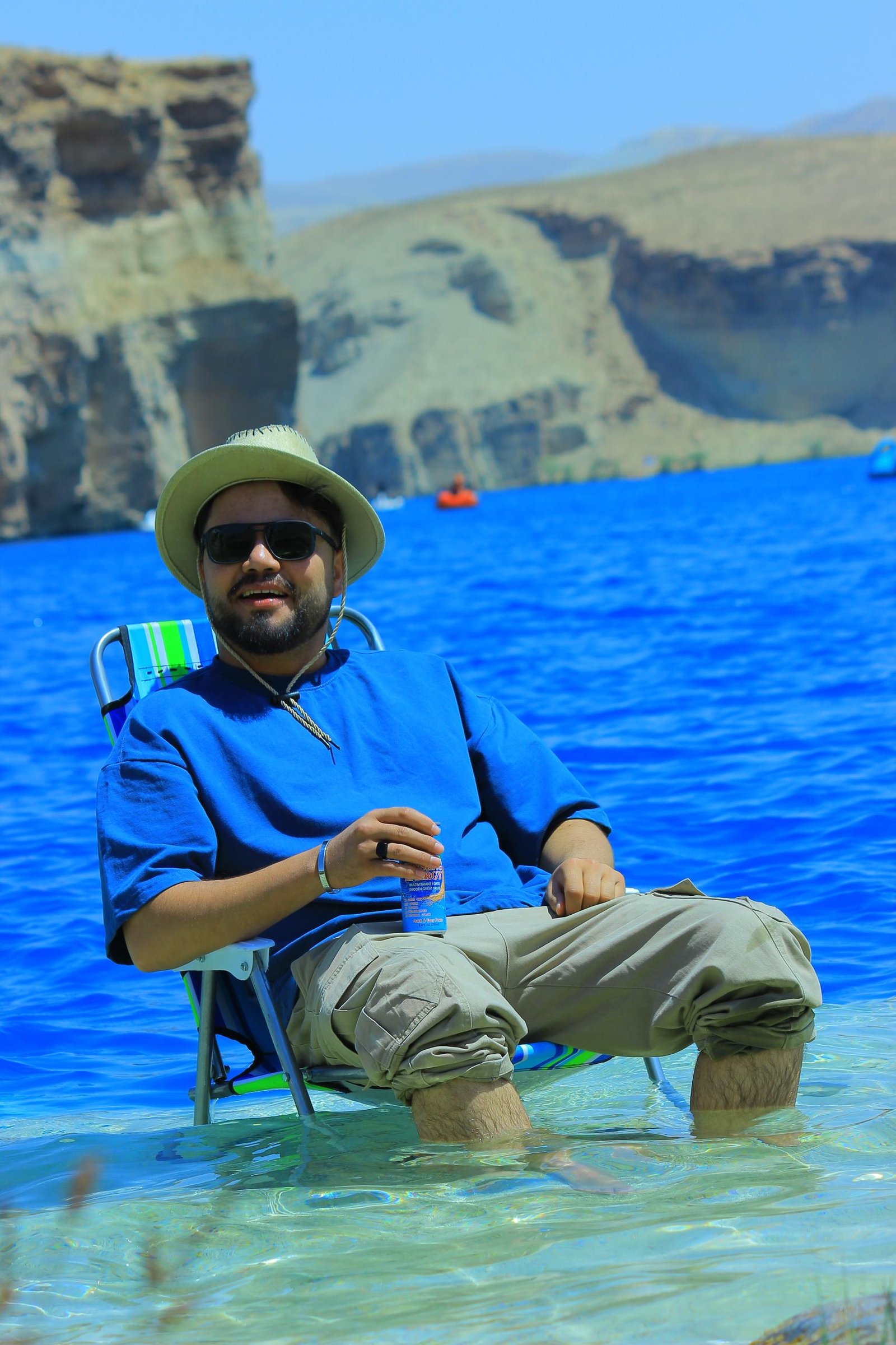 پرتره Noorullah Basil